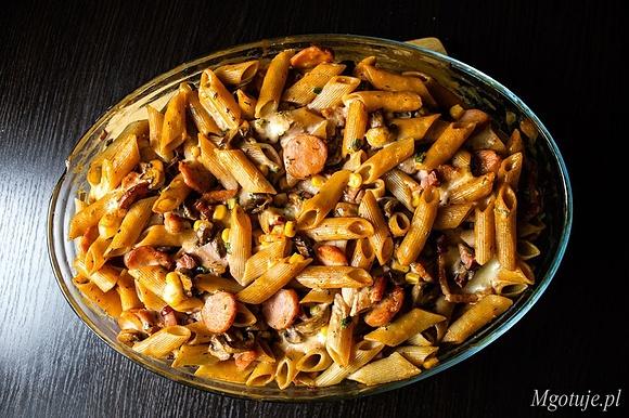 Zapiekanka z makaronem i pieczarkami