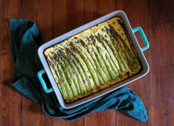 Obiad – quiche z zielonymi szparagami