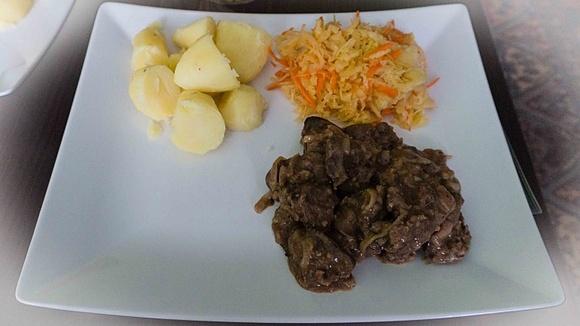 Wątróbka drobiowa z cebulką – prosty i smakowity przepis