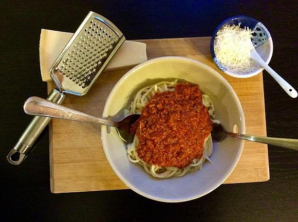 Spaghetti z mięsny sosem bolognese