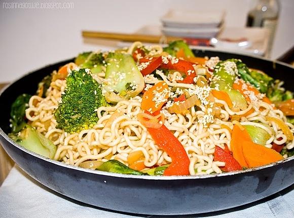 Makaron Mie z warzywami