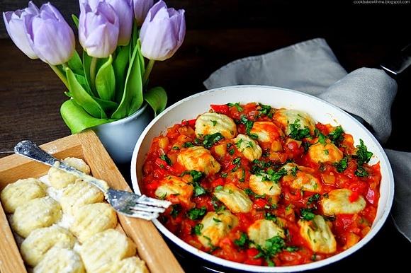 Gnocchi ziemniaczane z warzywami