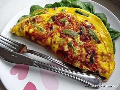 Omlet ze szparagami