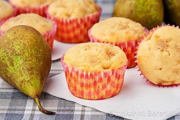 Muffiny z gruszką