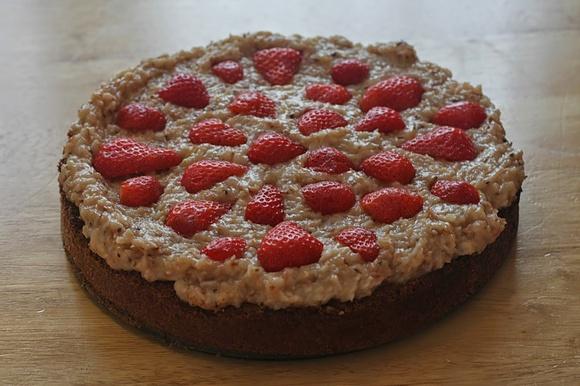Tarta kokosowo-truskawkowa