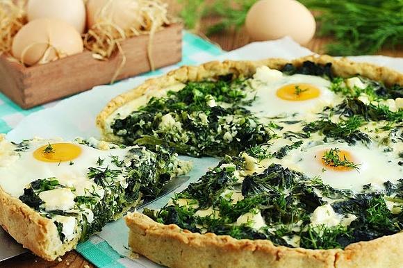 Tarta ze szpinakiem i jajem
