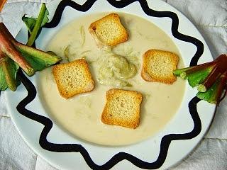 Zupa rabarbarowa