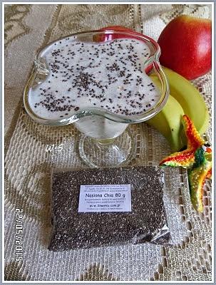Bananowy koktajl z chia i otrębami orkiszowymi