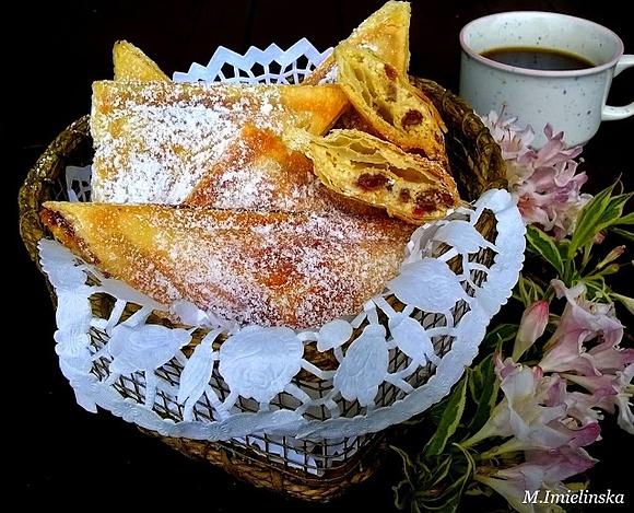 Ciastka francuskie z tostera z serowym nadzieniem