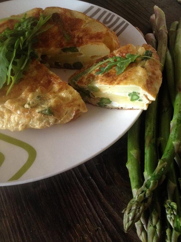 Hiszpańska tortilla ze szparagami
