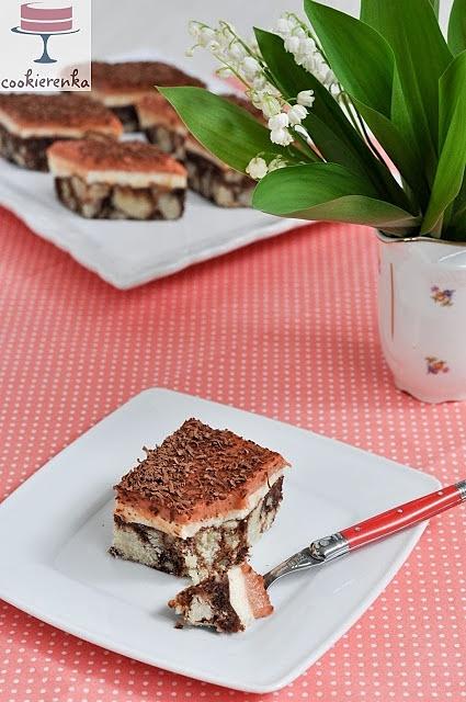 Cookierenkowa pokusa z jogurtem i rabarbarem