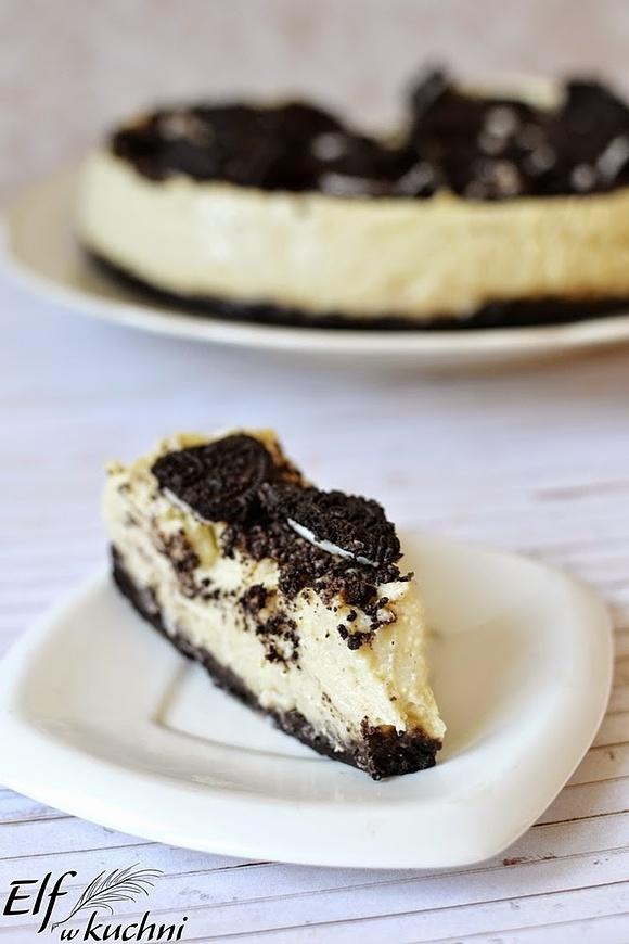 Sernik jaglany na zimno Oreo