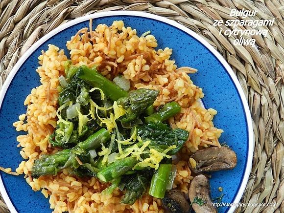 Bulgur ze szparagami i cytrynową oliwą