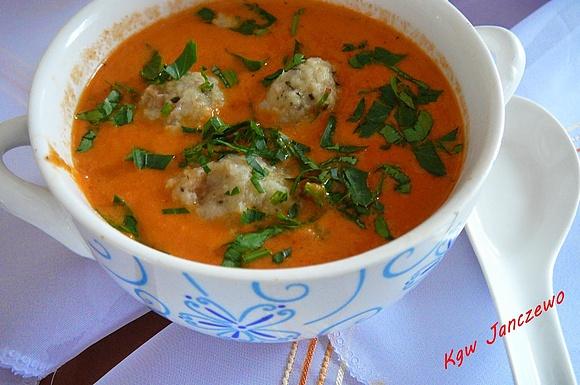 Zupa krem pomidorowo-paprykowa z pulpetami jarzynowymi