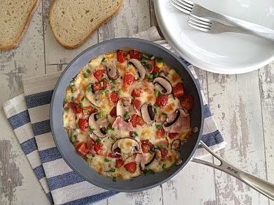 Omlet farmerski z pieczarkami i szynką