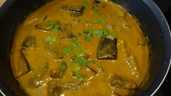 Curry z bakłażanem, kardamonem i mleczkiem kokosowym