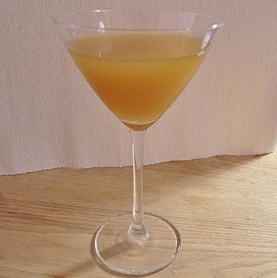 Queens - perfekcyjne martini z sokiem ananasowym