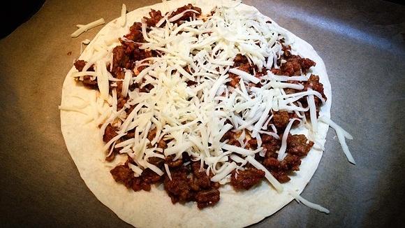 Quesadillas z mięsem mielonym