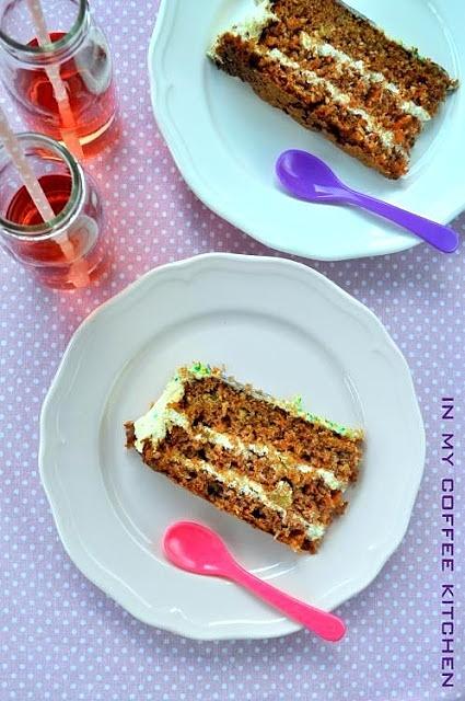 Torcik marchewkowy z kremem mascarpone