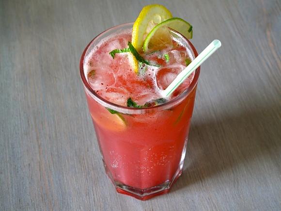 Lemonada truskawkowa