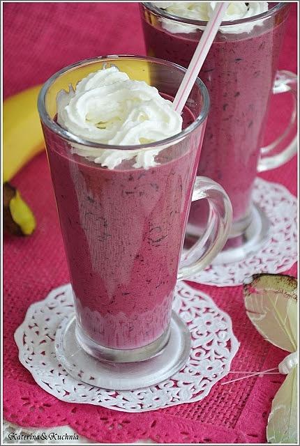 Koktajl jagodowo bananowy