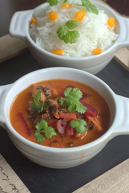Curry z botwinką i kurczakiem