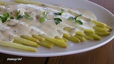 Białe szparagi z sosem jogurtowym szybkie i pyszne