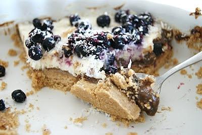 Tarta z jagodami bez pieczenia