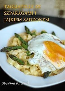 Tagliatelle ze szparagami i jajkiem sadzonym
