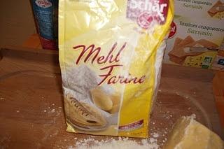 Faworki bezglutenowe chrust