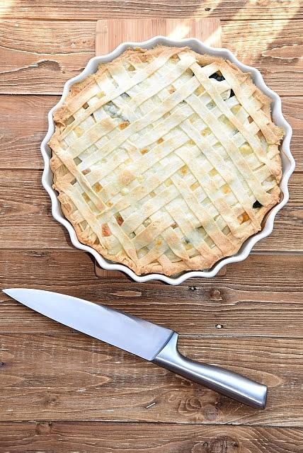 Tarta z kurczakiem szpinakiem mozzarellą i Brie