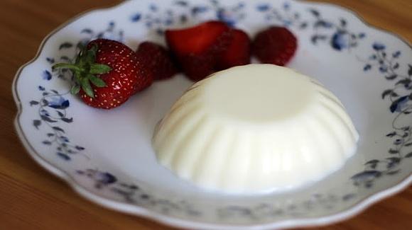 Panna cotta z truskawkami