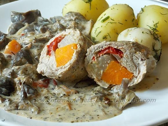 Rolady z grzybami leśnymi i warzywami