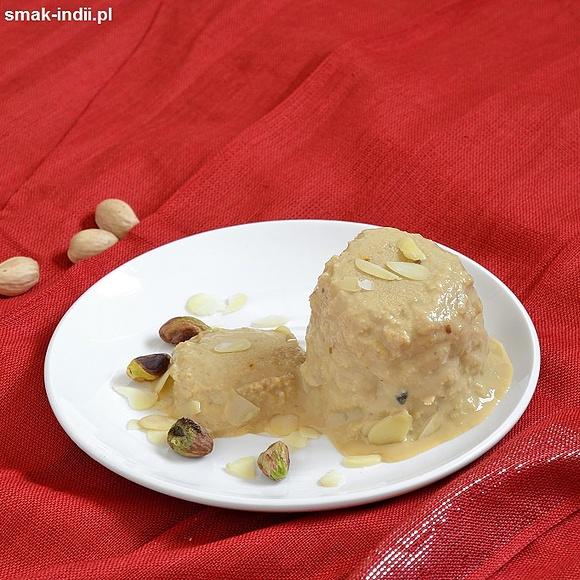 Kulfi - tradycyjny indyjski deser mleczny z kardamonem i szafranem