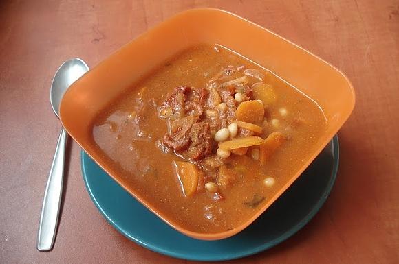 Aromatyczna zupa na bazie pomidorów