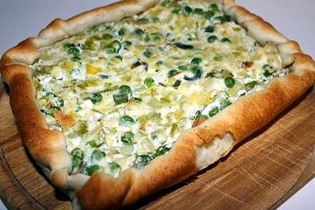 Ciasto francuskie nadziewane warzywami i serem ricotta