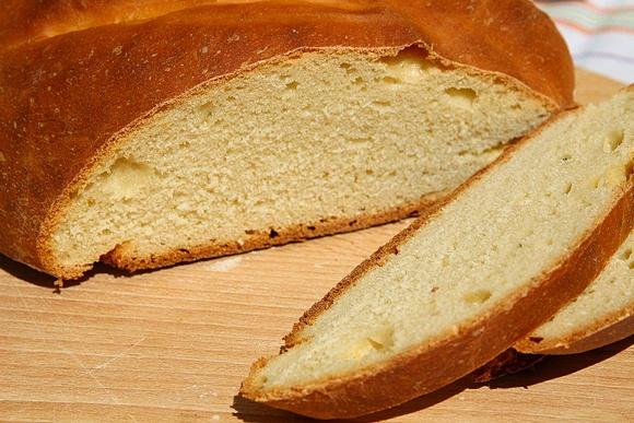 Chleb pszenny na drożdżach szybki i łatwy w wykonaniu