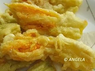Kwiaty dyni w cieście piwnym - squas blossom fritters in beer batter