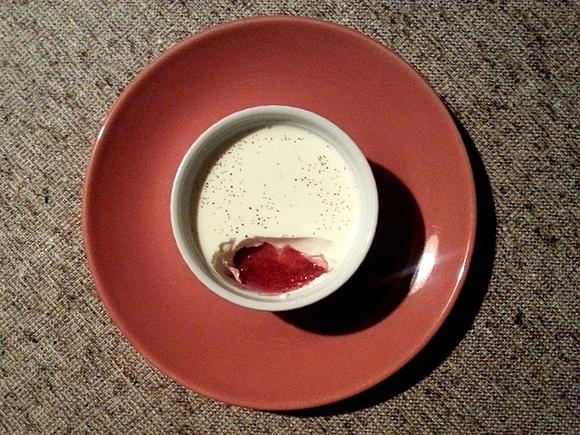 Panna cotta z truskawkową galaretką