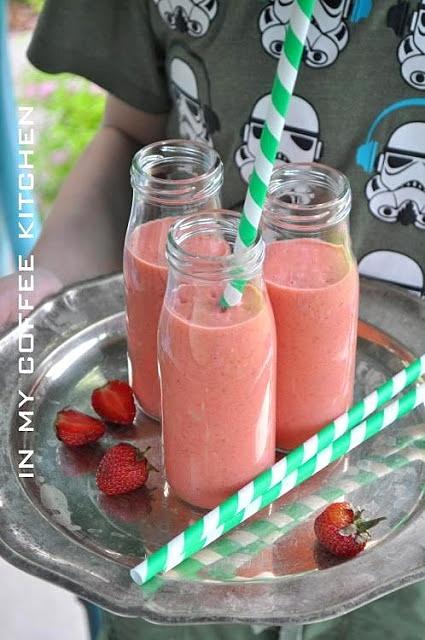 Smoothie truskawkowe z mango