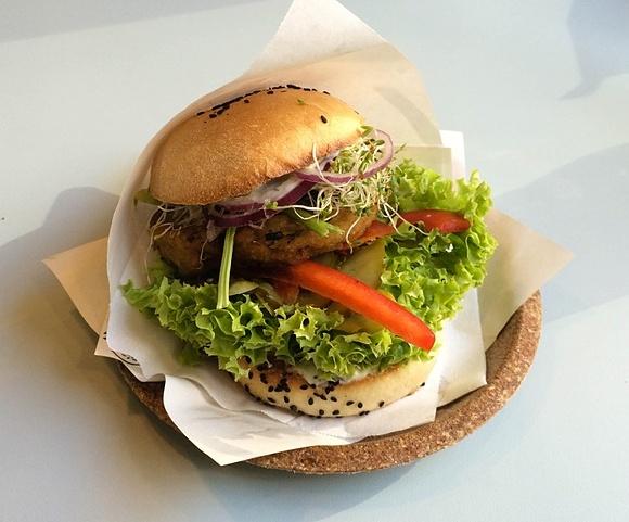 Krowarzywa – rewelacyjne burgery nie tylko dla wegan