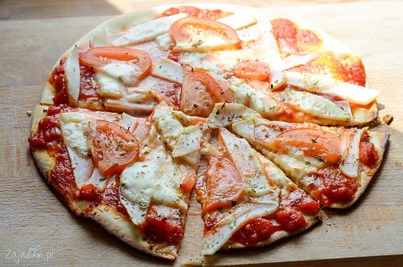 Pizza z kalarepą