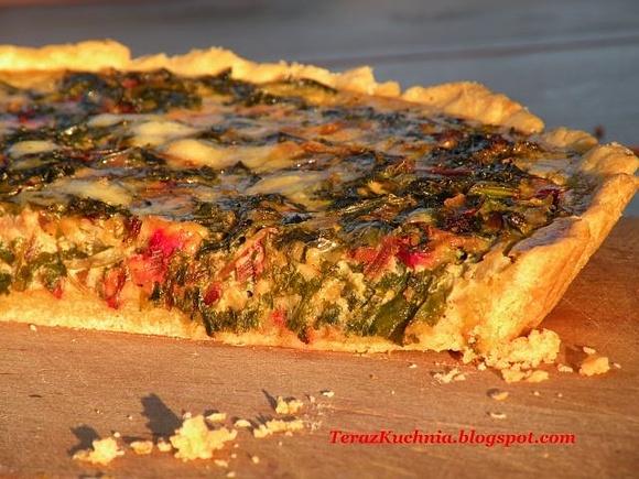 Tarta z jarmużem i botwinką