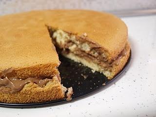 Biszkopt z masą Nutella i Cointreau