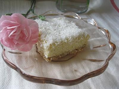 Ciasto Rafaello z kokosowym nadzieniem i kaszą jaglaną