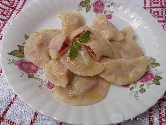 Pierogi z truskawkami – deserowe i słodkie