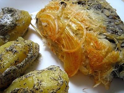 Grillowana kaszanka z kapustą, cebulą i ziemniakami