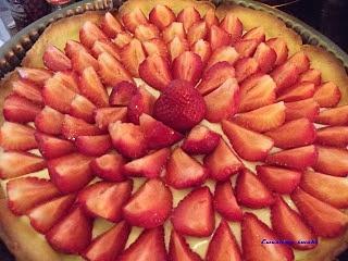 Tarta z truskawkami i budyniem