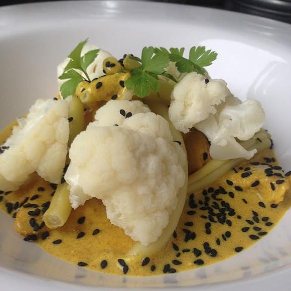 Indyk w madras curry z warzywami