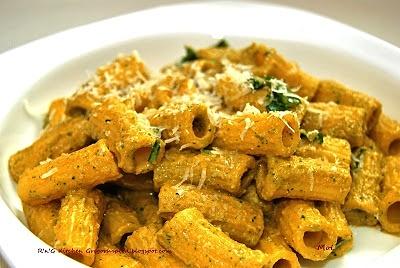 Maccheroncini z pesto
